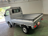 荷台がとてもきれいな軽トラです♪