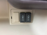 USBジャックがついておりますので電子機器の充電ができます!