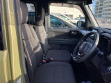 運転席シート廻りは使用感も少なく、良好な状態となっています。丁寧に使われていたことがよくわかりますね。