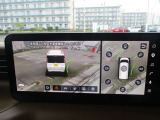 アラウンドビューモニター。上空から見下ろしているかのような映像を映し出して、スムースな駐車をアシストします。