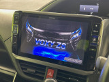 【BIG-X11インチナビ】人気の大画面BIG-Xナビを装備。専用設計で車内の雰囲気にマッチ!ナビ利用時のマップ表示は見やすく、テレビやDVDは臨場感がアップ!いつものドライブがグッと楽しくなります♪