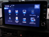 CD、DVD、Bluetooth、AM、FM、AUX、スマートフォン接続ができます。
