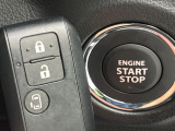 【シートヒーター&ベンチレーション】夏場は涼しい風でお尻や背中の熱やムレを防ぎ、冬はエアコンよりも早く温まってポカポカに!季節を問わず快適に過ごせます。