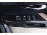 運転席ドアスイッチ回りの画像です。