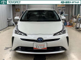 低燃費で環境にも優しいハイブリッド車です。プリウス A