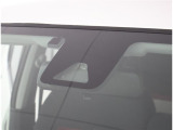 TOYOTA SAFETY SENSEは道路状況、車両状態、天候状態及びドライバーの操作状況などによっては、作動しない場所があります。あくまで運転補助機能です。