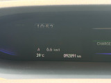 視認性に優れた見やすいメーターです。