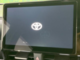 【10.5インチナビ】高級感とインパクトのある大画面ナビを装備。各種オーディオ操作はもちろん、スマホ連携もできる利便性の高いナビです♪