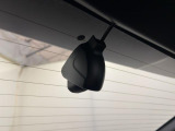 後方用のカメラも備えてあるので『あおり運転』にも対応ができて安心です。ドライブレコーダーは必需品ですね。使うことの無い事が良いのですが・・・(※SDカードは別売りとなります)