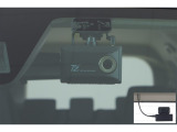 ドライブレコーダー(TZ-DR210)装備してます。フロントとリヤーのカメラで録画しているので万が一の時の記録で安心です。