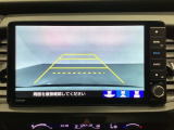 バックでの車庫入れも安心です! リアカメラが付いているバックモニター付のナビを装備しております。操作線もついており距離感も画面から確認できます。
