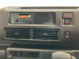 たとえばダイハツのお店にある、たくさんのスマアシ搭載車は、正常に作動する事をしっかり確認します。