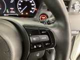 【アダプティブ・クルーズ・コントロール】予め設定した車速内でクルマが自動的に加減速。 前走車との適切な車間距離を維持しながら追従走行し、高速道路でのドライバーの疲労を軽減してくれる嬉しい機能付♪