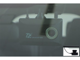 ドライブレコーダー(TZ-DR210)装備してます。フロントとリヤーのカメラで録画しているので万が一の時の記録で安心です。
