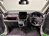 見易い計器類と運転し易いドライビングポジションは、視角も少なく前方&左右の見切りが良く運転し易いクルマです