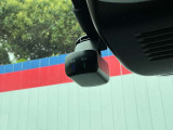 純正品・小型カメラなので視界の妨げにはなりません