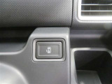 パワースライドドアは、運転席からボタンひとつで開閉できます♪