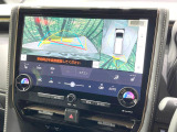 【パノラミックビューモニター】専用のカメラにより、上から見下ろしたような視点で360度クルマの周囲を確認することができます☆死角部分も確認しやすく、狭い場所での切り返しや駐車もスムーズに行えます。