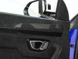 納車後も、年間入庫約2万台の豊富な経験値と技術力で専門トレーニングを受講したメーカー登録テクニシャン達がお客様の大切な車両のコンディションを保ちます。