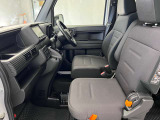 【車内ルームクリーニング済】専門スタッフにより車内はきれいにルームクリーニングを行っております。