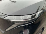 夜間明るく照らしてくれるLEDヘッドライトです!