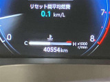 視認性の良いメ-タ-を採用しており、快適なドライブをサポ-トします♪