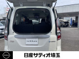 後方視界も見やすく、ハイマウントストップランプも付いていますので安心です。