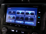 CD、DVD、Bluetooth、AM、FM、スマートフォン接続ができます。