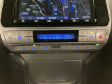 運転席の操作箇所です。ぜひ一度ご来店のうえご覧になってみてください♪