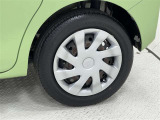 タイヤサイズは155/65R14!ディスクホイールにサビあり。納車前の点検時にタイヤ交換させていただきます!