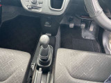中古車は一台限りです!同じお車はありません。ご契約を頂き次第、売約済みとなります。出来るだけ早くネットにも反映させていますが、来店前に電話で在庫確認をしていただくと安心です。