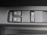 パワーウィンドゥ 運転席ドアスイッチ照明付です。