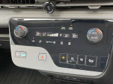 このボタンがセレナのシフトなんですよ!
