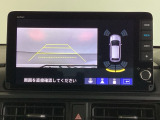 便利な3ビュー切り替え、ガイド線表示付きのバックカメラです。後退時、後方の視界をサポートします
