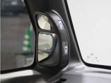 ◆サイドビューサポートミラー◆車の左前の見ずらい所・助手席側のドアの下あたりの見づらい所を映すから、駐車がずっとラクになります。