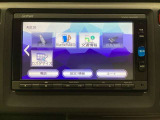ナビゲーションはフルセグTV対応のGathers純正メモリーナビを搭載しています。Bluetoothオーディオ機能がありますので、スマートフォンなどの音楽も再生できます。