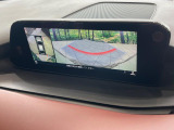 【360&deg;ビューモニター】専用のカメラにより、上から見下ろしたような視点で360度クルマの周囲を確認することができます☆死角部分も確認しやすく、狭い場所での切り返しや駐車もスムーズに行えます。