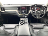 XC60 D4AWDインスクリプション 入荷です!高音質スピーカーや、シートベンチレーションなどの快適装備が盛り沢山♪もちろんボルボが誇る安全装備も多数搭載されています!