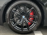 BMW純正19/20インチホイール。洗練されたデザインで、足元の個性を引き立てます。