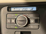 車内空調は&rdquo;AUTOエアコン&rdquo;にお任せ。運転に集中出来ますよ!