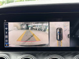 360&deg;カメラを装備。車両周囲を確認しやすく、駐車時の安心感を高めます。