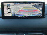 360&deg;ビューモニターでは前後左右4つのカメラ映像をさまざまな走行状況に応じて切り替えてセンターディスプレイに表示することで、駐車時や狭い道でのすれ違い時、見通しの悪い交差点進入時でも安心感を高めます