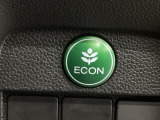 ★ECONスイッチ★ エコドライブを加速しよう!スイッチをONにすると、運転の仕方によるロスを抑え込み燃費をよくするようクルマが頑張ります(*^ー^*)燃費向上にチャレンジ♪