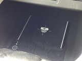 ワイヤレス充電付き。