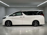 ご購入して頂いた車両は、ご納車前に、しっかり点検・整備してからの、ご納車になります。点検箇所は、エンジンオイル交換・ワイパーゴム・ブレーキ点検・調整・その他を確認のうえ、ご納車いたします。
