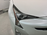 LEDヘッドライトは、点灯の瞬間から最大光量を発揮し、突然暗くなるトンネルなどでの安定感を高めます。