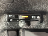 いまや快適なカーライフに欠かせないETCが付いています。