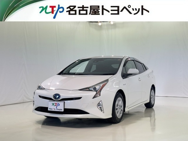 トヨタ プリウス 
