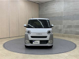お車購入のポイントとなるフロントマスクです!かわいらしい目つきが印象的なデザインのヘッドランプです。