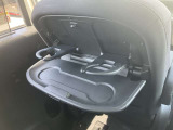 手の届きやすい位置に設置されたドリンクホルダー